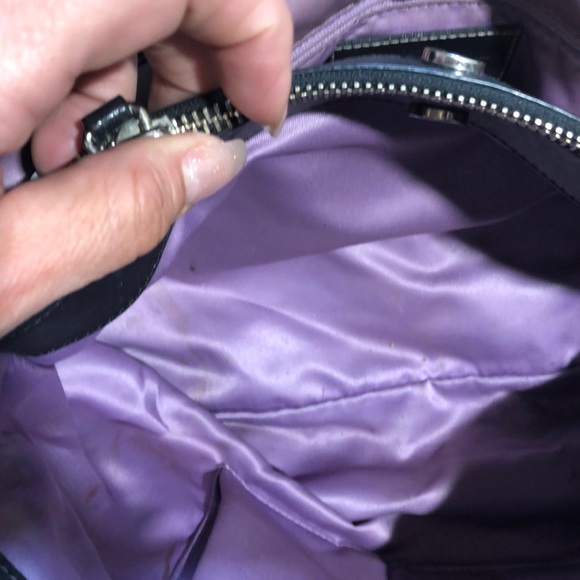 Patent leather and fabric med size Coach purse - Picture 4 of 6